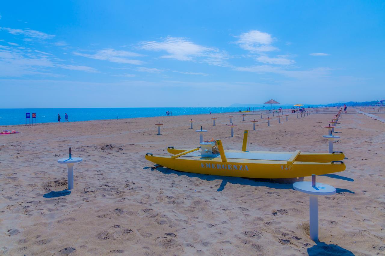 Hotel Executive La Fiorita Rimini Exterior photo